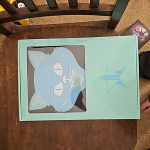 JSC baby blue cat mirror